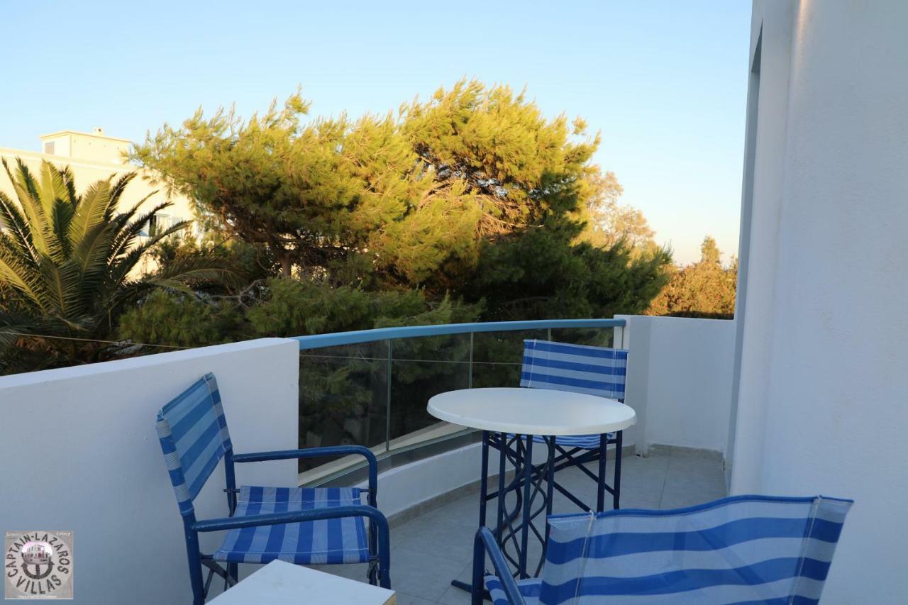 פריסה Located By The Sea One Beachfront Private Captain Lazaros Pool Villa With Loft In 750Sqm Spacious Private Plot-Jacuzzi-Sunrelax-Furnished Terace-Gazebo-Private Parking,Sleep 3 Adults And 2 Children, Just Steps From The Black Beach-Seaview מראה חיצוני תמונה